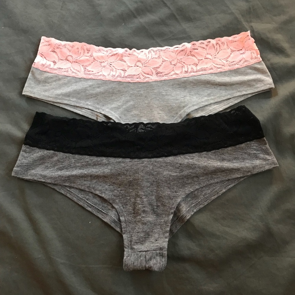 ❗️SALE❗️2 Cheeky Undies